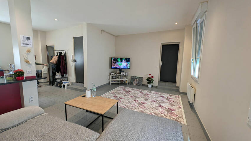 58786581a - Attribut alt par défaut.