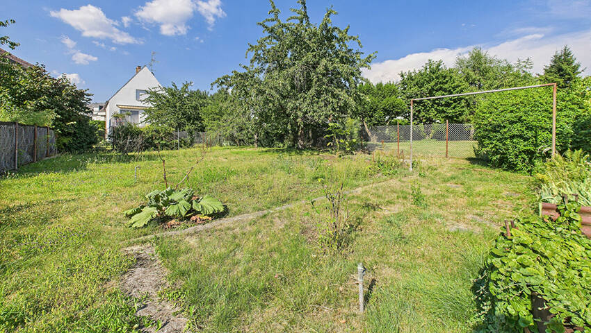 58776596b - Attribut alt par défaut.