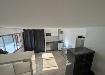 58353096c - Attribut alt par défaut.