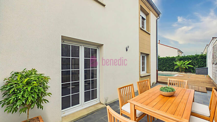 58809070a - Attribut alt par défaut.