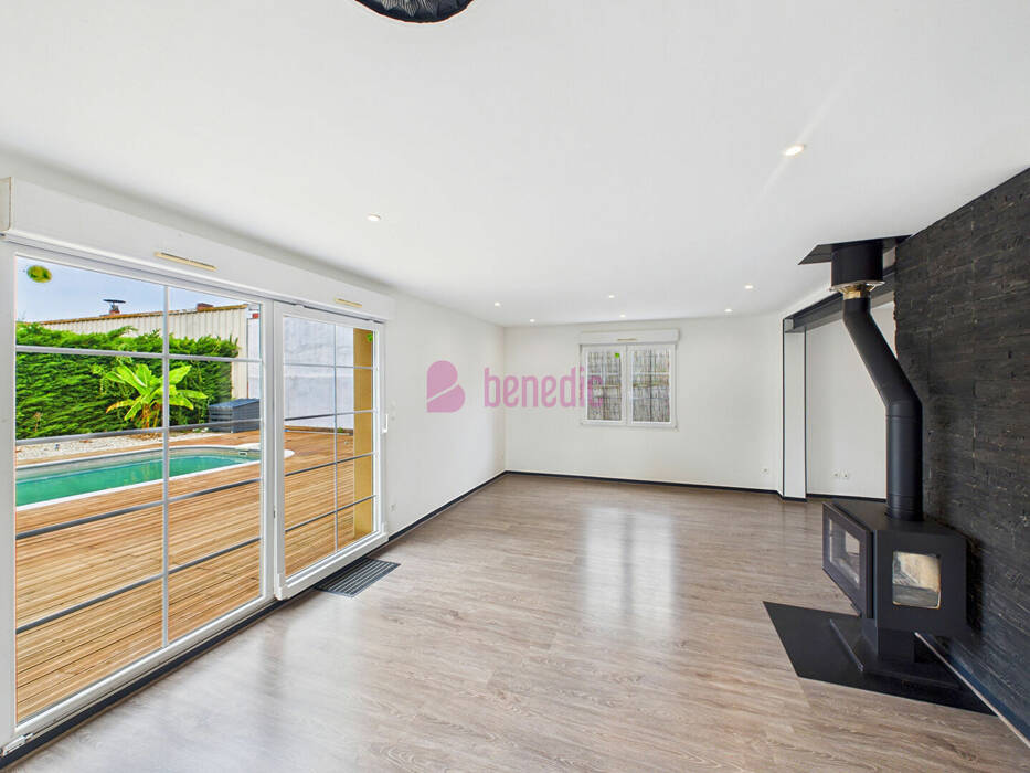 58809070h - Attribut alt par défaut.