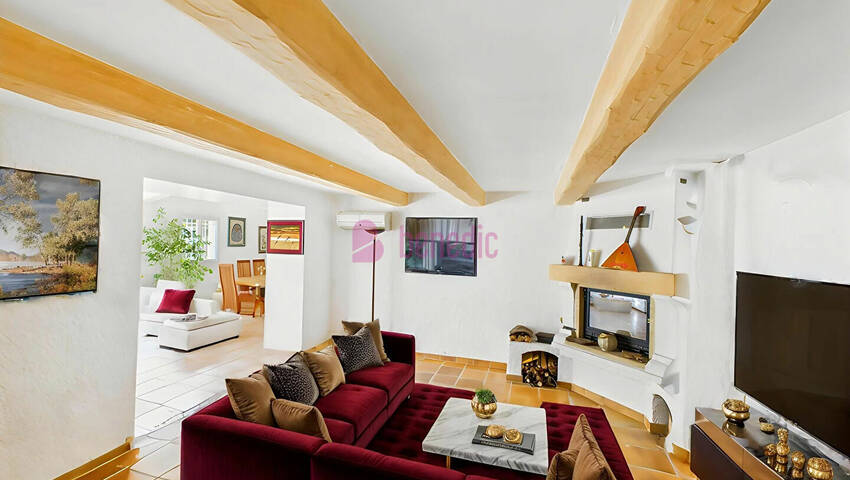 58823459g - Attribut alt par défaut.