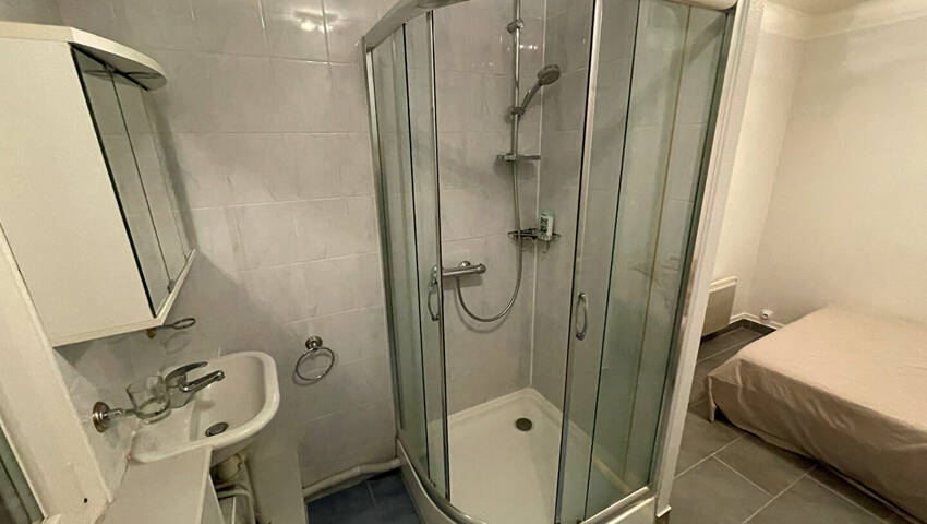 58834535c - Attribut alt par défaut.