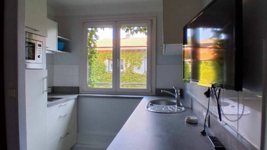 58834535b - Attribut alt par défaut.