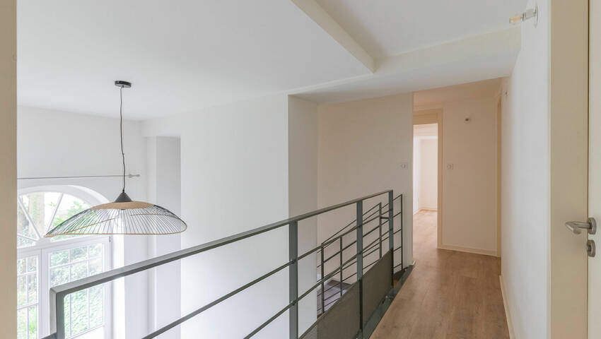 58834466m - Attribut alt par défaut.