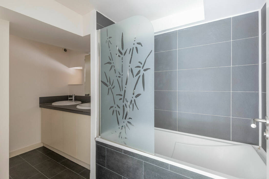 58834466r - Attribut alt par défaut.