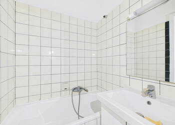 4254728c - Attribut alt par défaut.