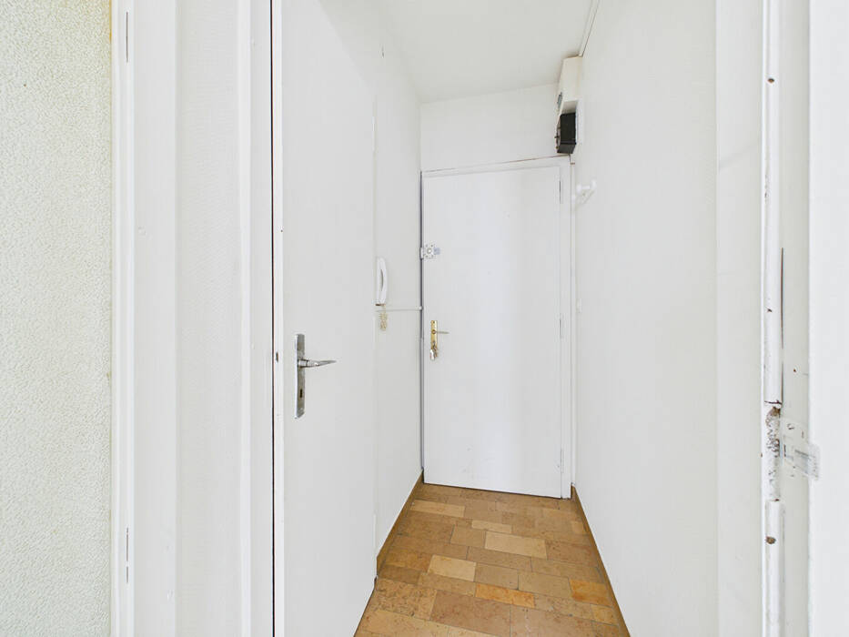 4254728d - Attribut alt par défaut.