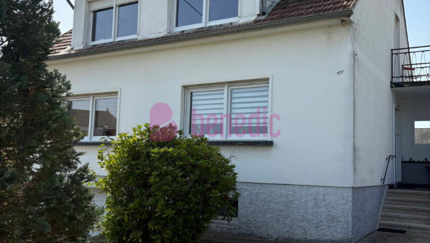 58845237b - Attribut alt par défaut.