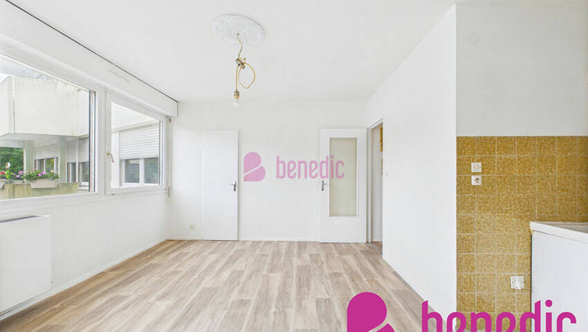 58848582a - Attribut alt par défaut.