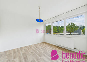 58848582b - Attribut alt par défaut.