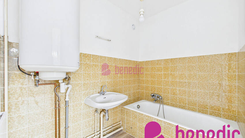 58848582d - Attribut alt par défaut.