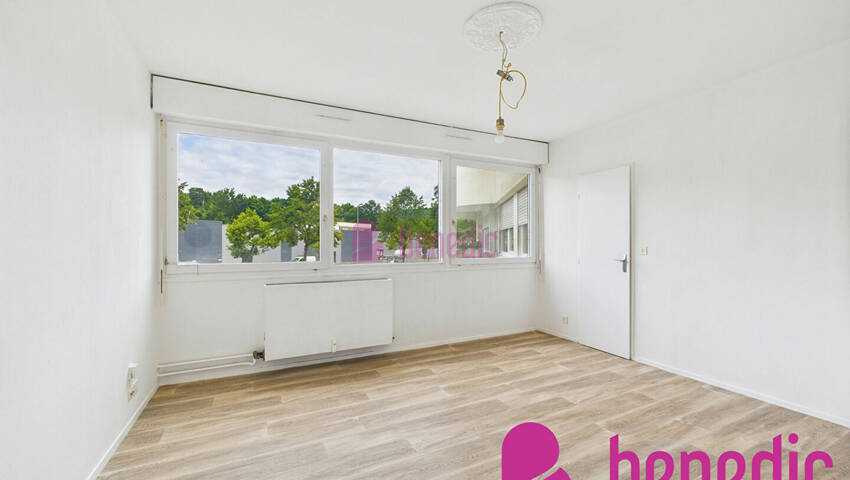 58848582g - Attribut alt par défaut.