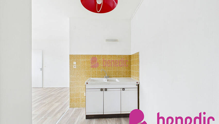 58848582k - Attribut alt par défaut.