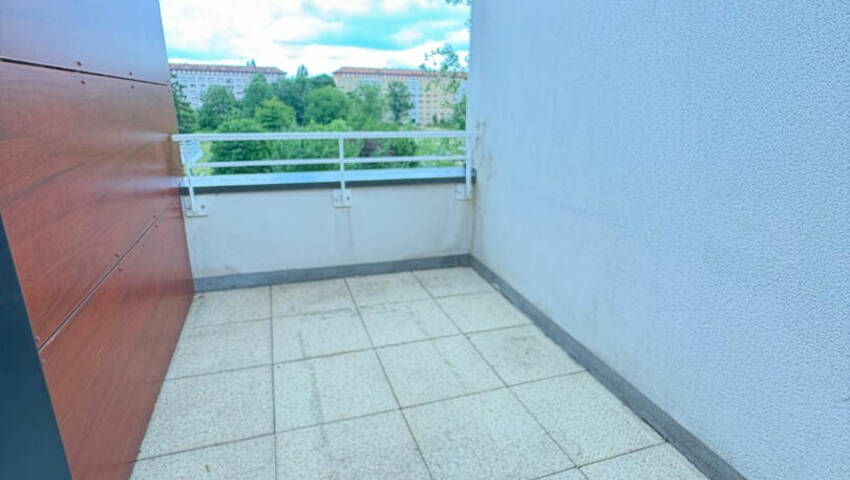 58848901d - Attribut alt par défaut.