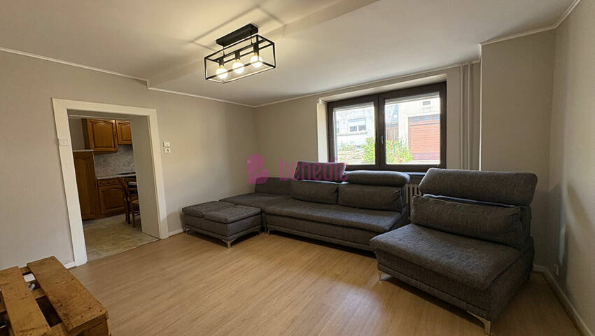 58853907c - Attribut alt par défaut.