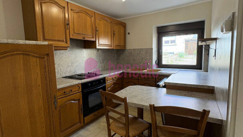 58853907d - Attribut alt par défaut.