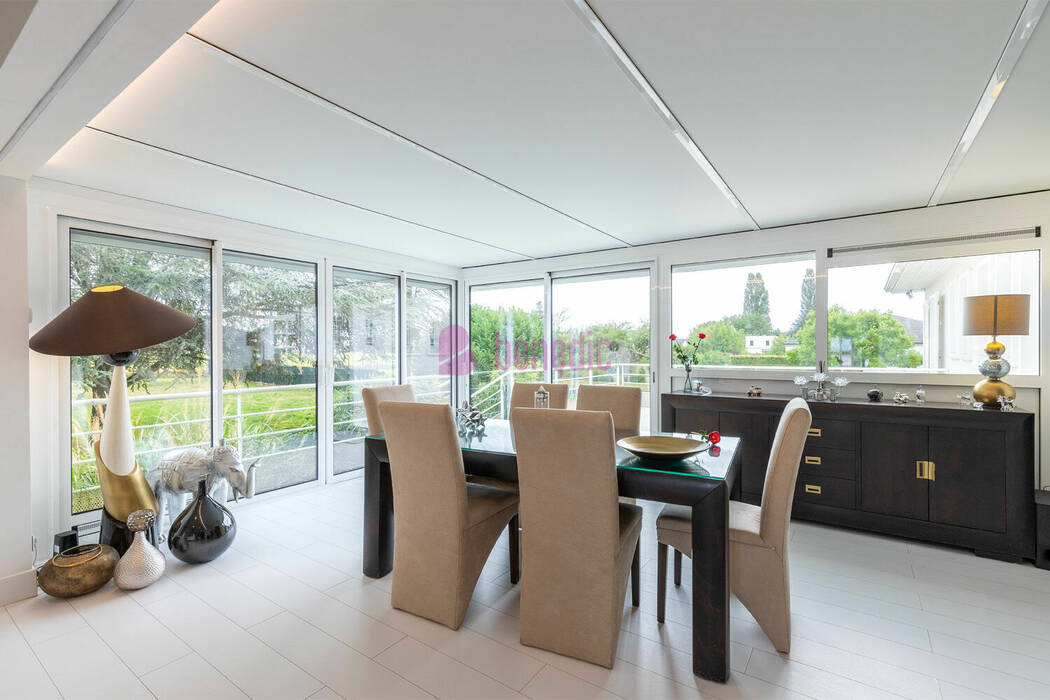 57692131g - Attribut alt par défaut.