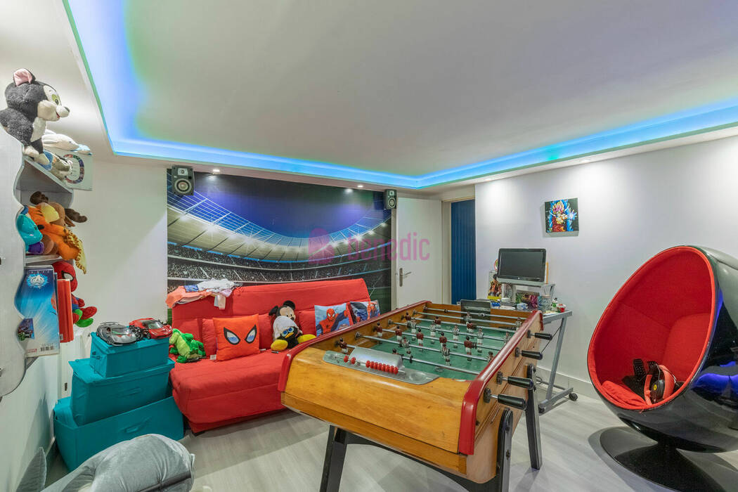 57692131q - Attribut alt par défaut.