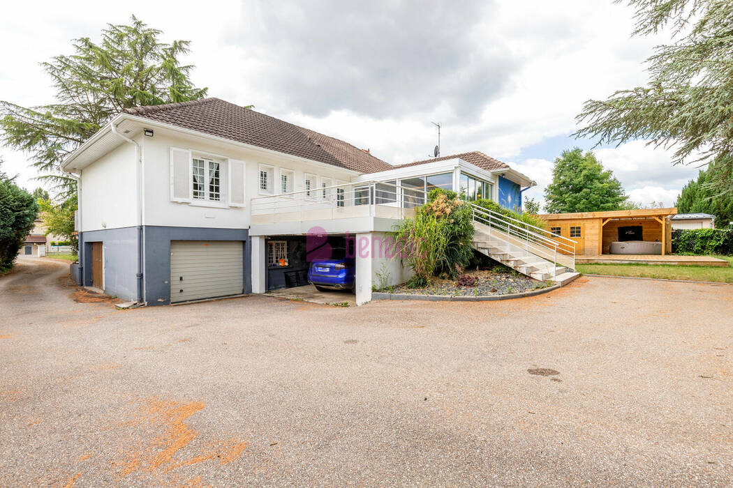 57692131t - Attribut alt par défaut.