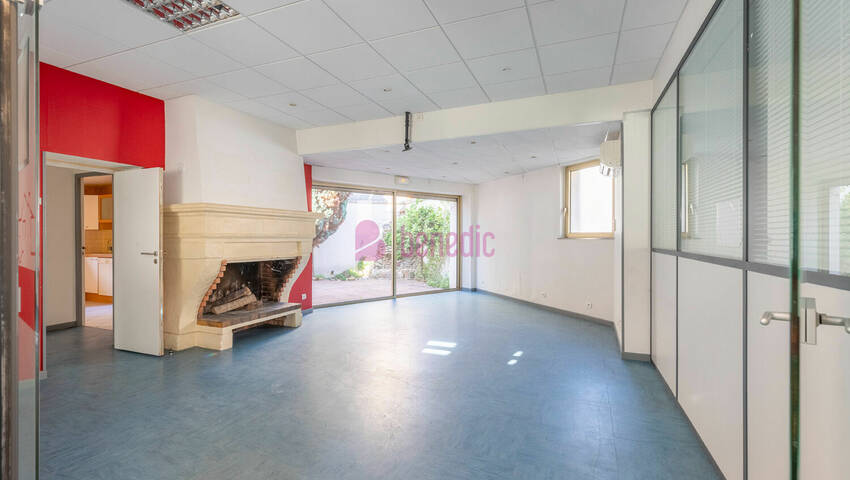 58411903f - Attribut alt par défaut.