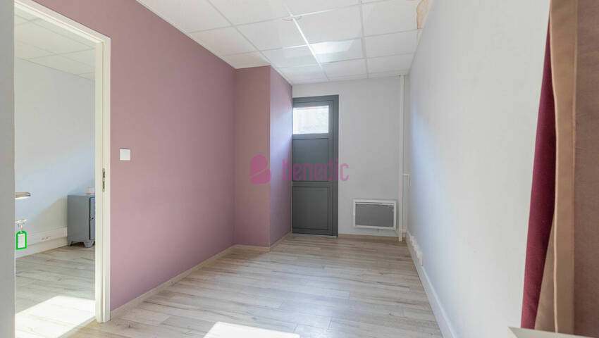 58411903m - Attribut alt par défaut.