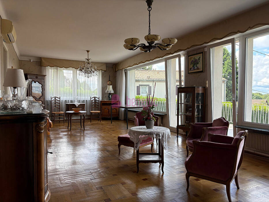 58936902d - Attribut alt par défaut.