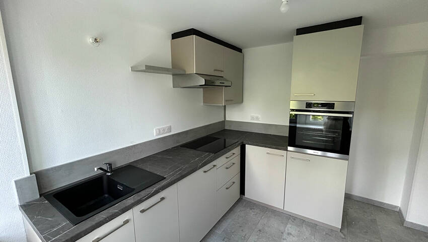 57169791a - Attribut alt par défaut.