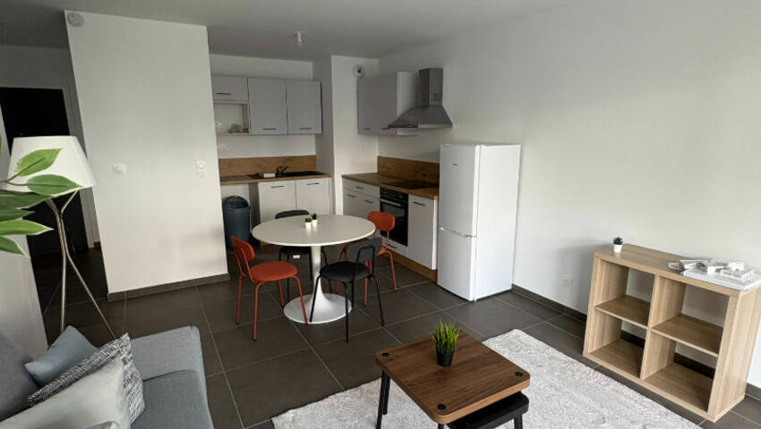 58867977a - Attribut alt par défaut.