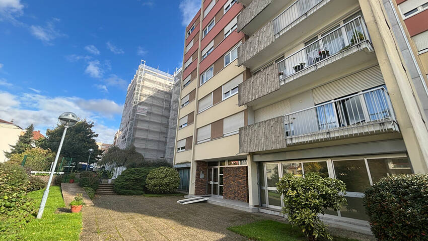 59027790a - Attribut alt par défaut.