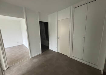 59027790b - Attribut alt par défaut.