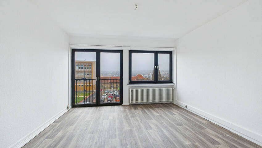 59027188a - Attribut alt par défaut.