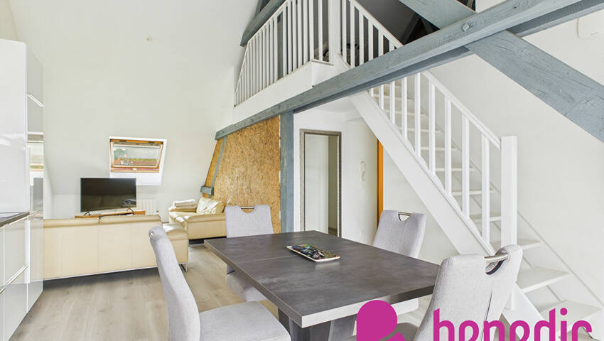 59033744c - Attribut alt par défaut.