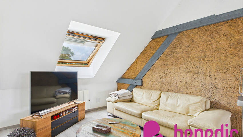 59033744d - Attribut alt par défaut.