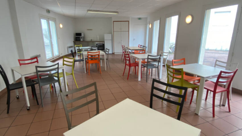 35173849f - Attribut alt par défaut.