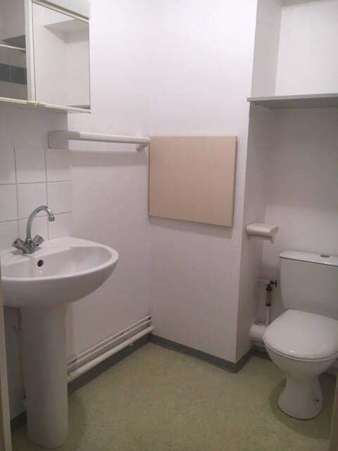 35173849l - Attribut alt par défaut.