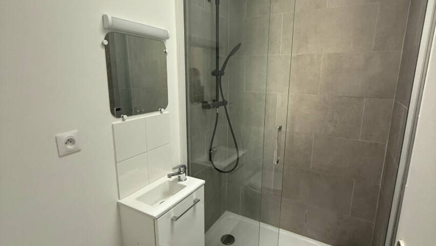 59053753e - Attribut alt par défaut.