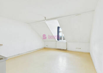 4254514a - Attribut alt par défaut.