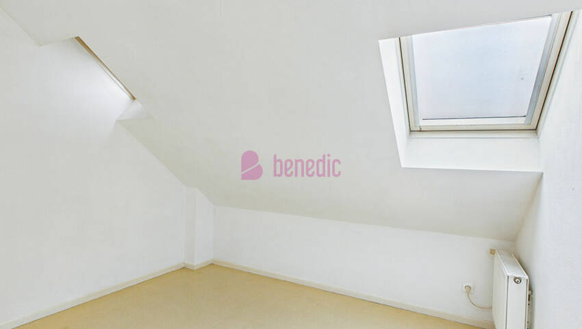 4254514c - Attribut alt par défaut.