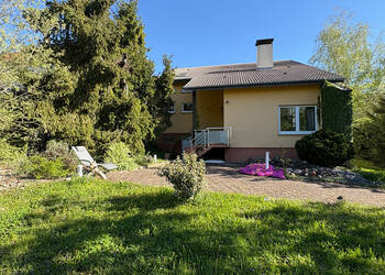 59073189a - Attribut alt par défaut.