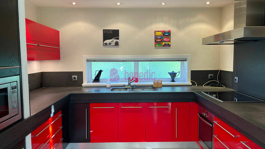 59073189e - Attribut alt par défaut.