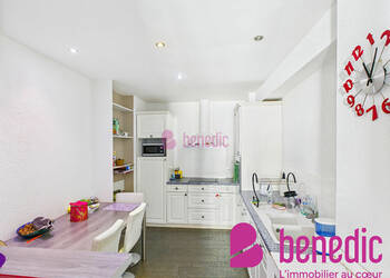 58924241b - Attribut alt par défaut.