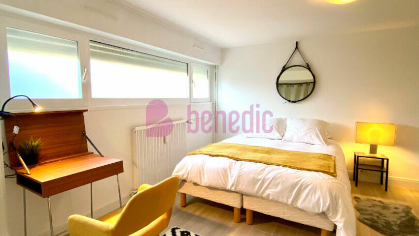 59033265f - Attribut alt par défaut.