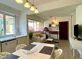 59033265c - Attribut alt par défaut.