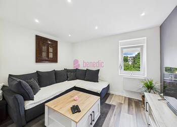 58939581b - Attribut alt par défaut.