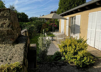 58187439b - Attribut alt par défaut.