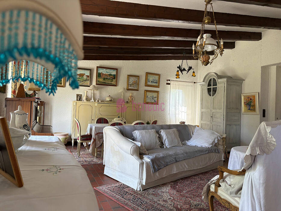 58187439g - Attribut alt par défaut.