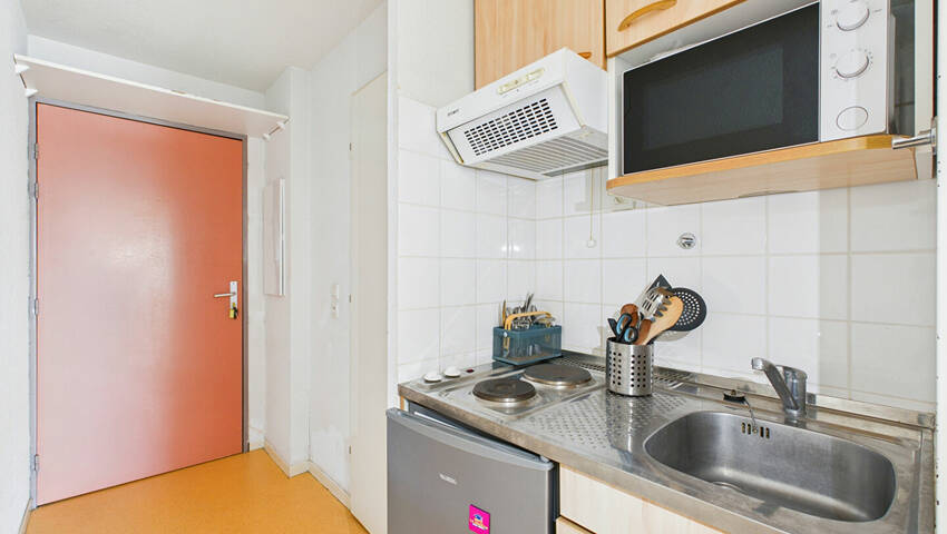 59056944c - Attribut alt par défaut.