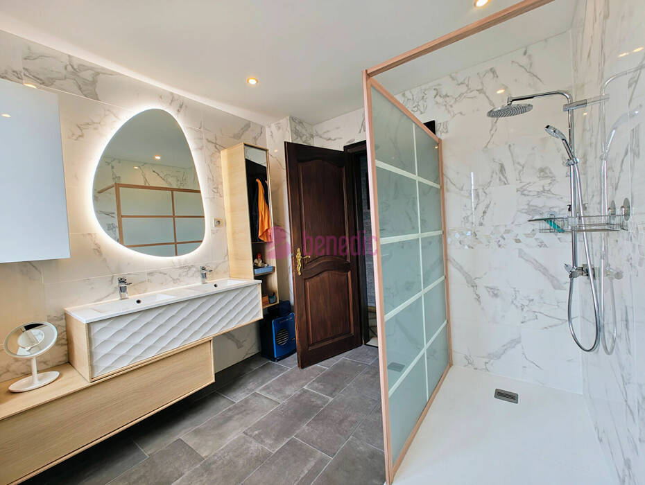 59086257i - Attribut alt par défaut.