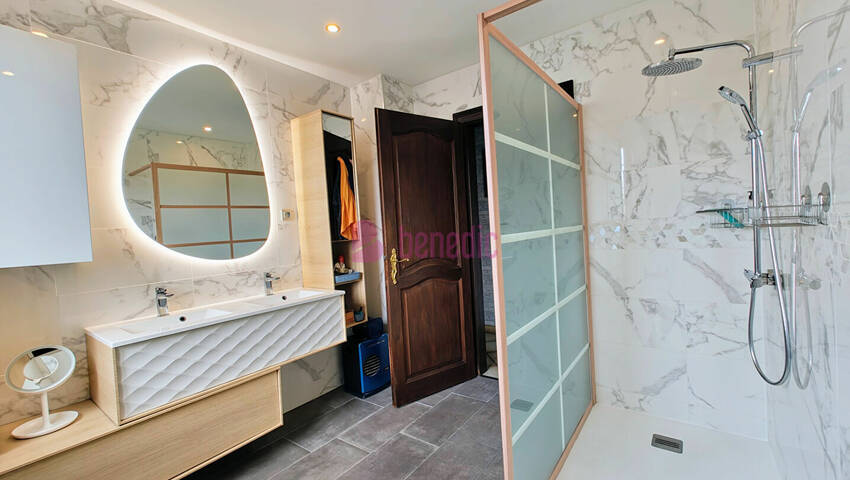 59086257i - Attribut alt par défaut.